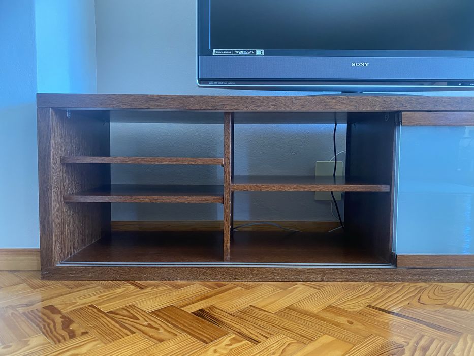 Móvel de TV em sucupira maciça – feito por medida – 215 cm