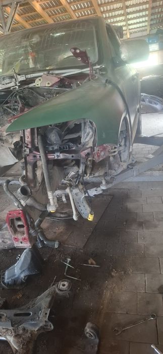 Четверть передня права ланджерон vw туарег 2002-05р