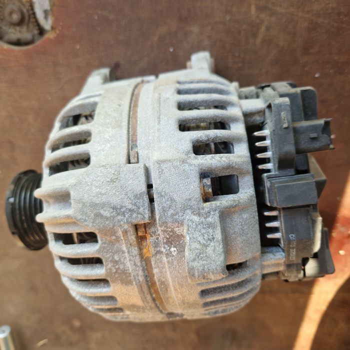 Alternator opel wiwaro 2.0 cdti