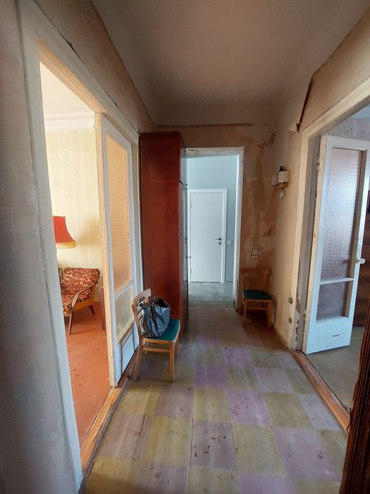 Продам 4к квартиру на Студентському бульварі