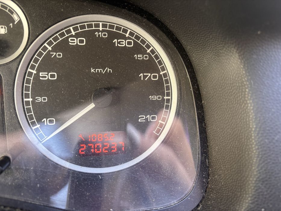 Peugeot 307 SW Gasolina 2004 - inspeçao valida