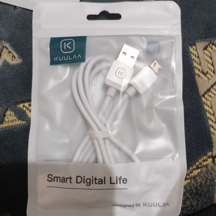 Разные зарядные шнуры