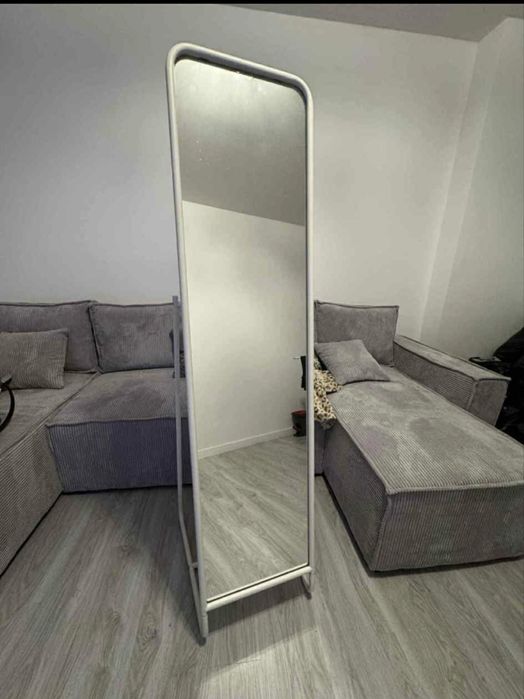 lustro oraz wieszak biały