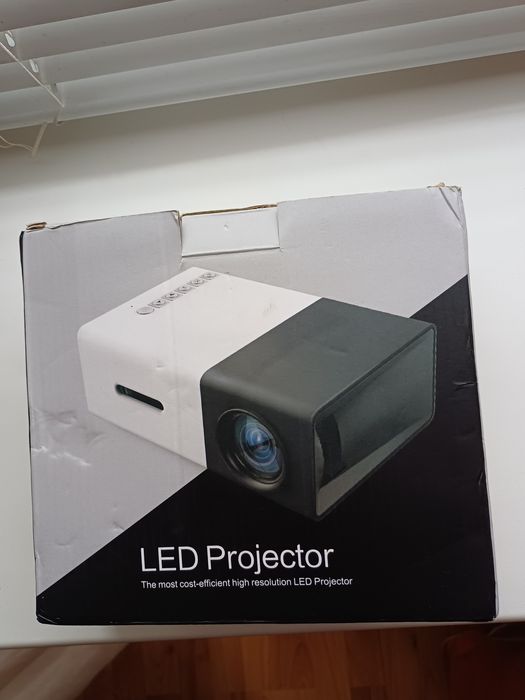 Продам лед проектор