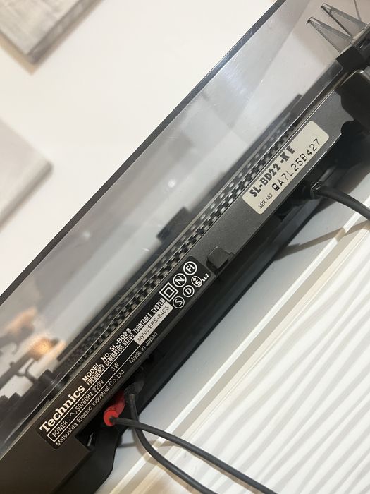 Gira-discos Technics SL-BD22 (motor avariado e sem agulha)