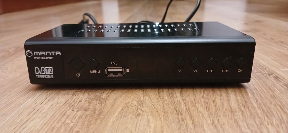 Тюнер Manta DVB-T017.