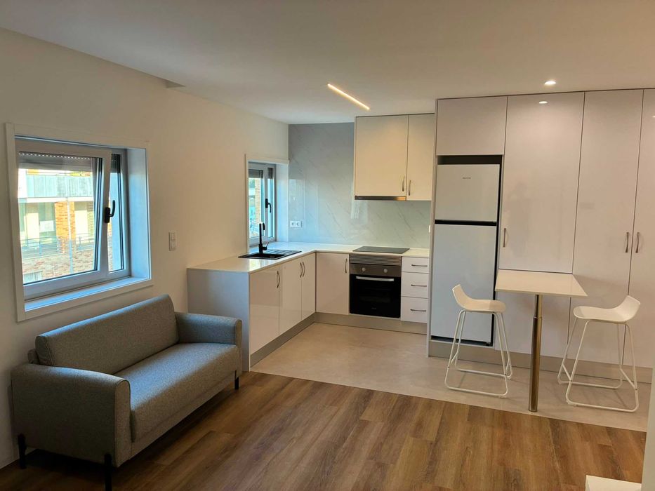 Arrendamento de apartamento T0 na Avenida Araújo Silva, 195, Penafiel