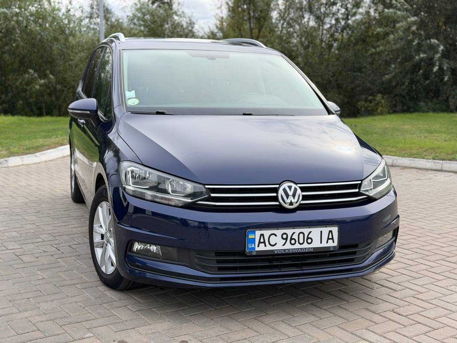 Volkswagen Touran 2017р  2.0 дизель Автомат