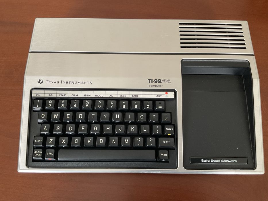 Vintage Computador TI-99/4A