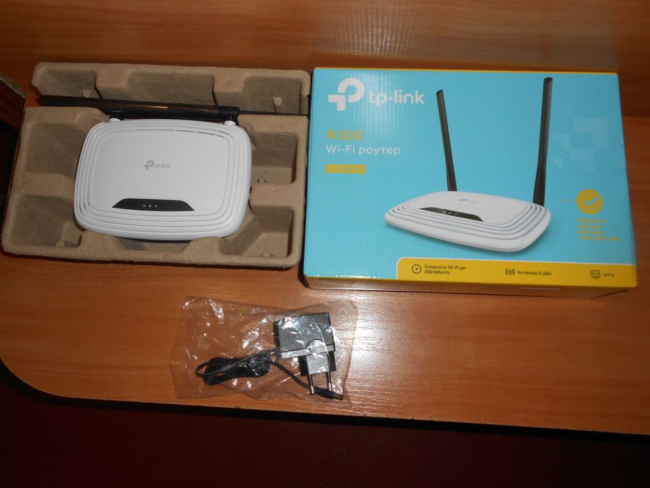 Оригинальный блок питания T090060-2C1 для роутера TP-Link 9 V 0.6 A.