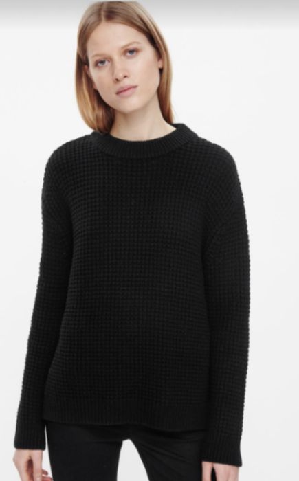 COS: светр із вовни тибетського яка