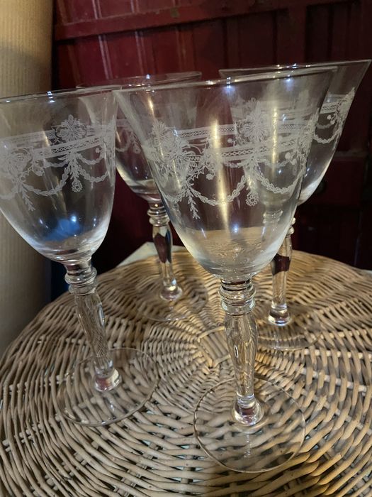 Copos de pé alto vidro