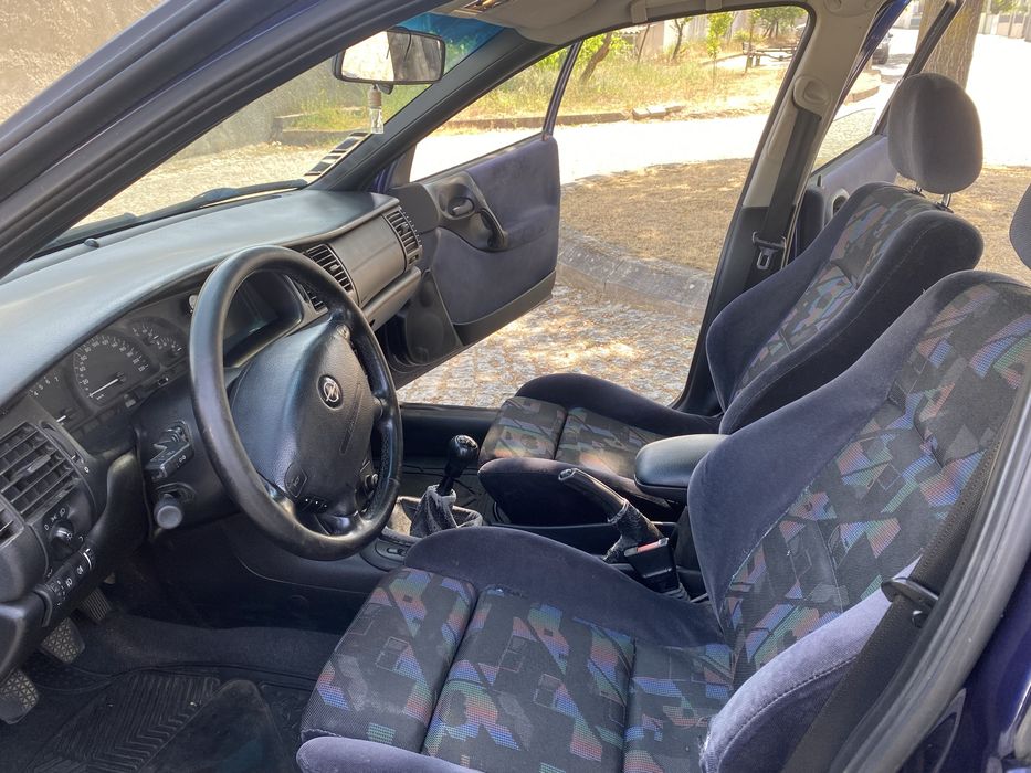 Opel Vectra — fotografia 8
