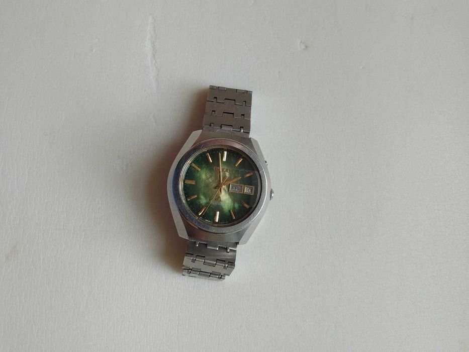 Винтажные часы Orient ChronоАce в редком формфактое