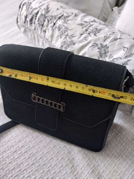 Torebka listonoszka czarna