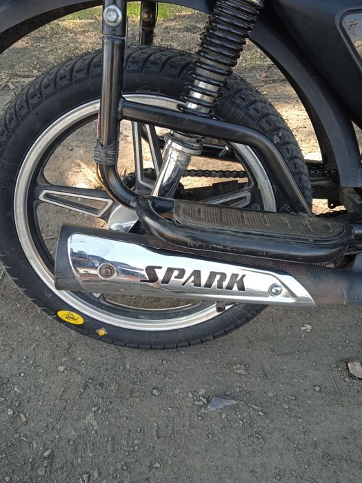 Продам мотоцикл Spark