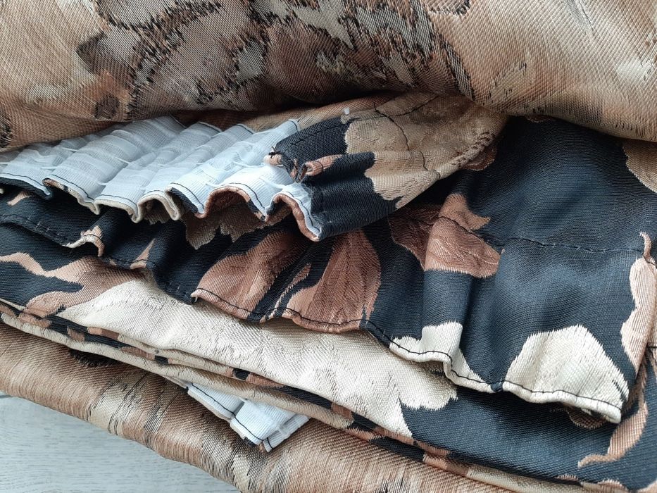 Комплект штори + 3 подушки