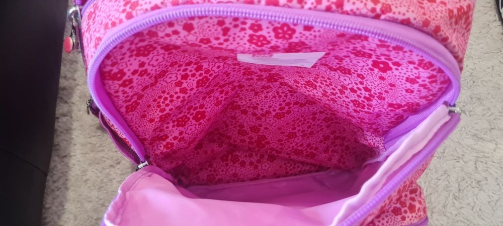 Mochila e estojo da Busquets