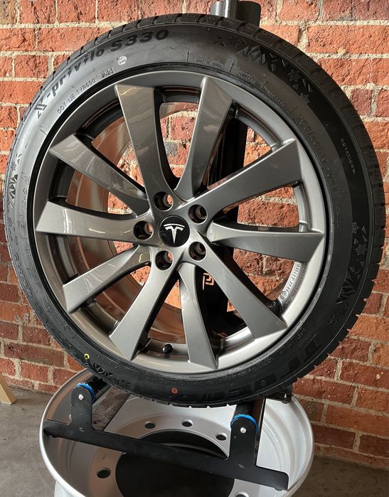 Koła Zimowe 19 Tesla Y Long Range Nowe 255/45R19 Performance 2024 | raty