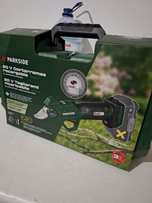 Tesoura de Poda 20v NOVA