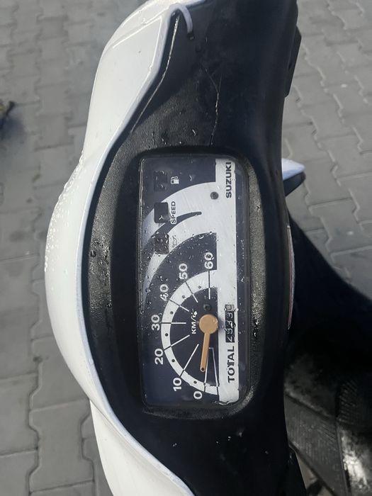 Скутер сузукі летс 3