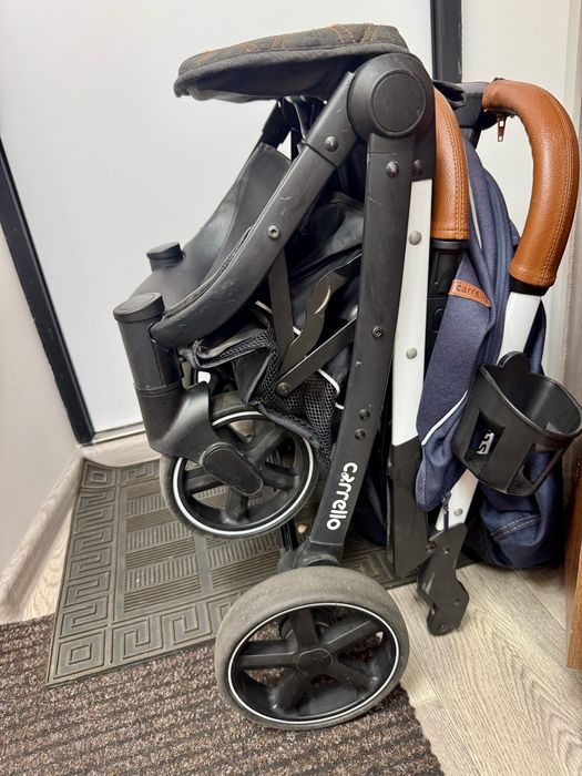 Прогулянкова коляска Carrello Astra
