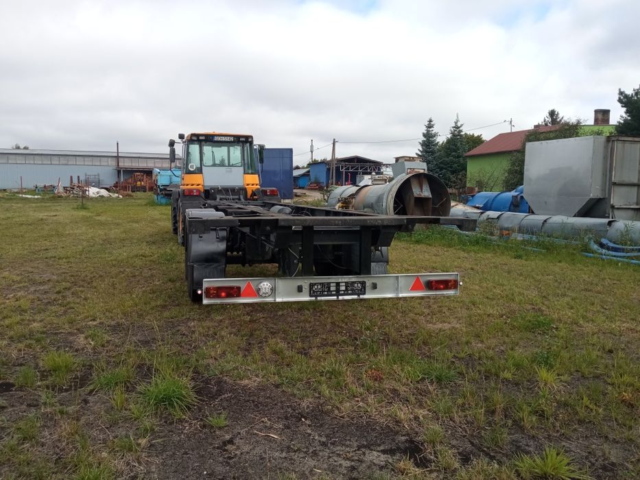 Traktor fastrak i przyczepa tandem