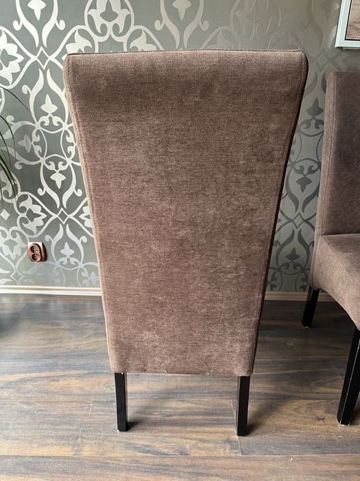 Komplet 6 krzeseł tapicerowanych – kolor brązowy
