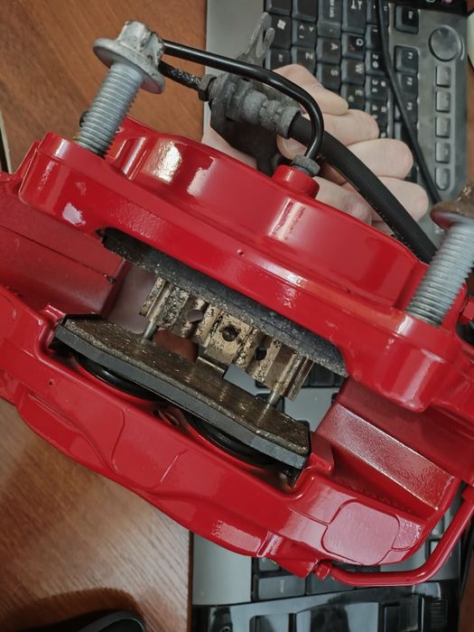 Продам пару супортів Brembo