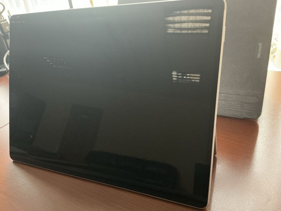 Microsoft Surface Pro 8 LTE / 16 GB RAM / 256 GB SSD / Windows 11 | Батарея 17 циклов!