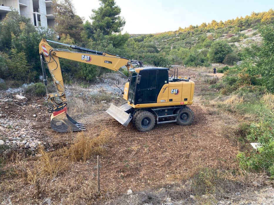 Czyszczenie działek, usuwanie korzeni, rekultywacja gruntu. Nysa