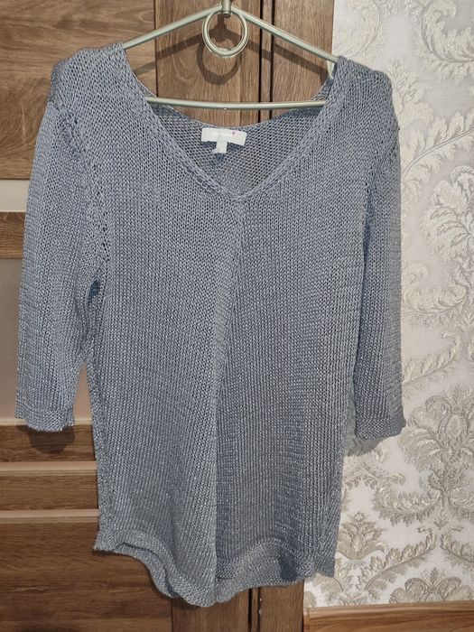 Продам жіночий светр