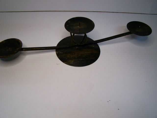 stylowy świecznik na 3 świece metaloplastyka