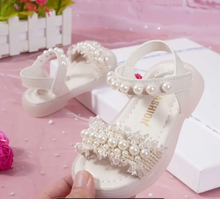 босоніжки для дівчинки