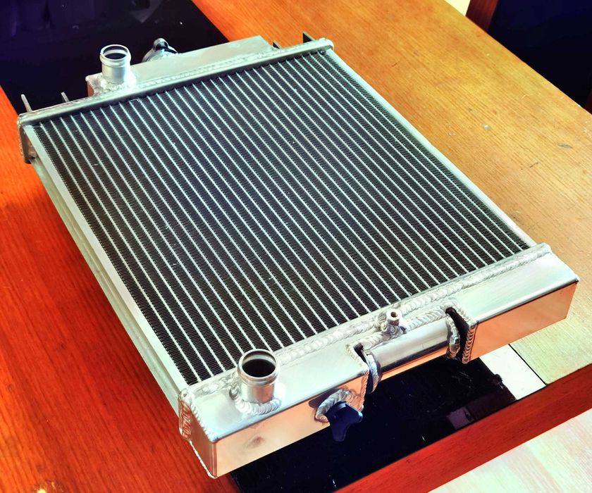 Radiador Alumínio Suzuki Swift GTI desde 1989 até 1994