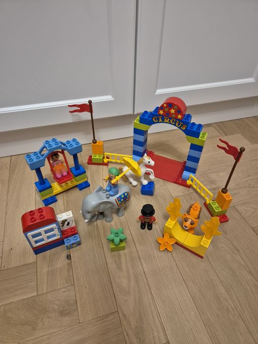 Duży Cyrk LEGO Duplo 10504