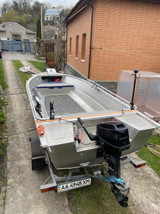 UMS  Tuna 410+лафет+лебідка+ехолот