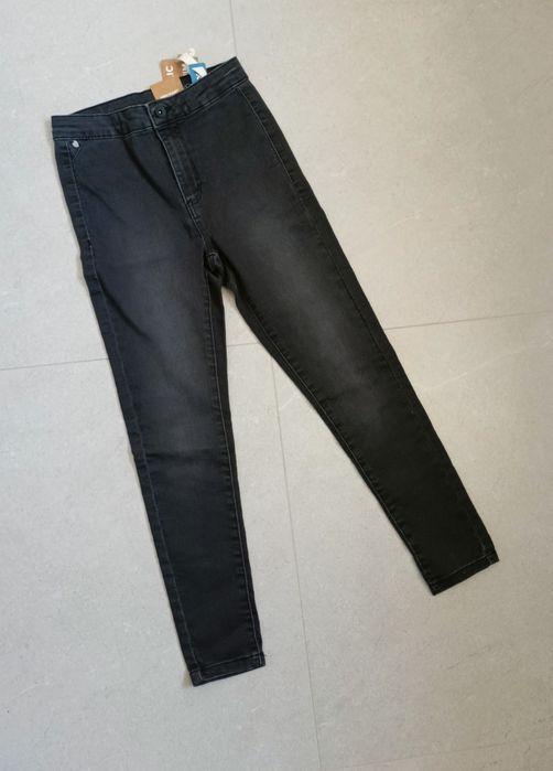 Spodnie jeansowe rozm 146