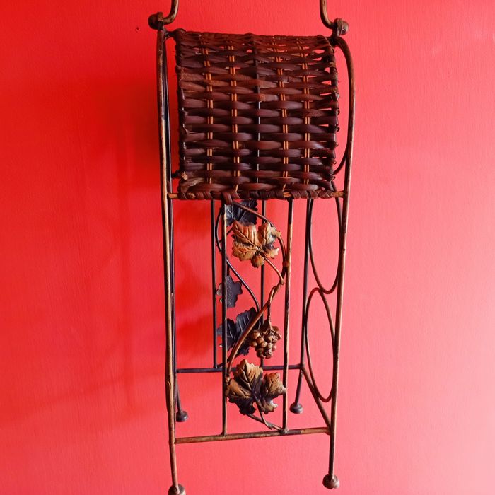 Stojak na wino lub inne trunki