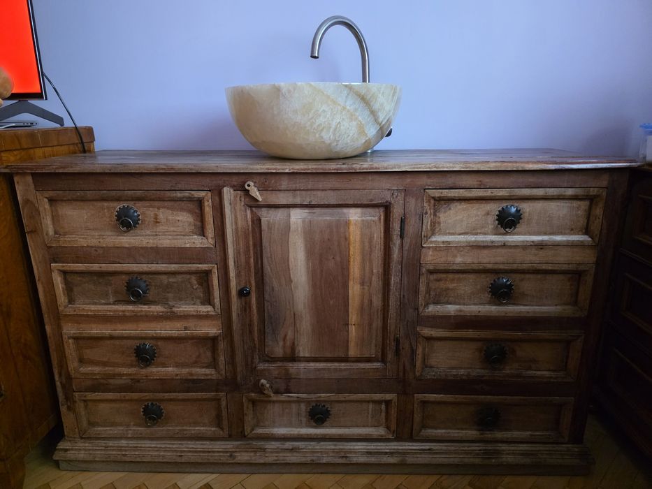 Sprzedam  Komodę z onyx-owym zlewem i baterią