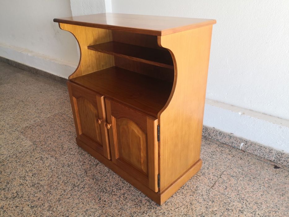 Movel televisão pinho