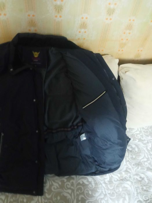 Продам теплую зимнюю куртку