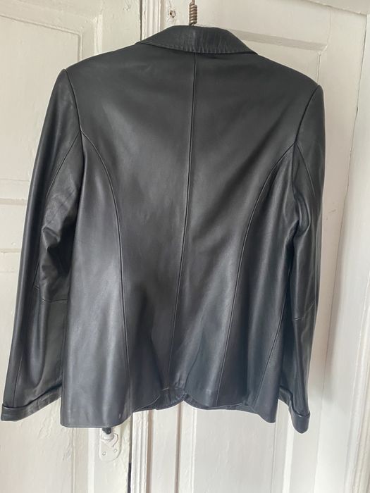 Шкіряний піджак жіночий