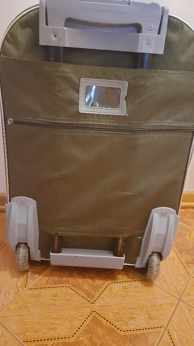 Продам Валізу дорожню