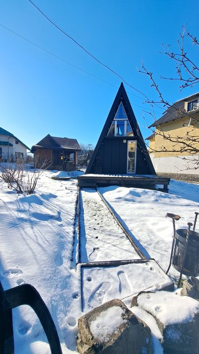 Будиночок A-frame з басейном в центрі Славська