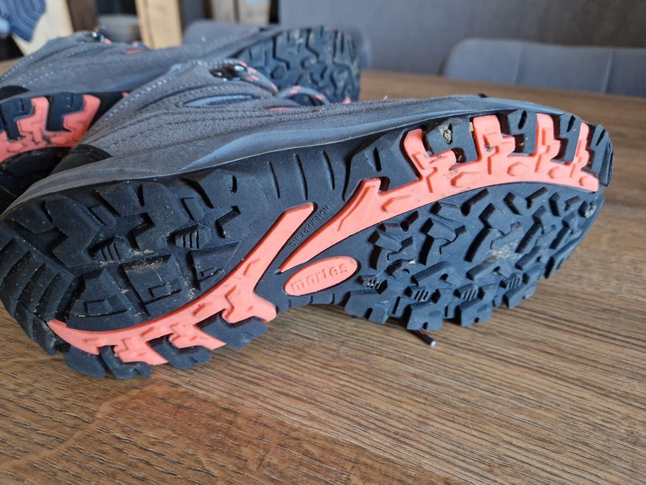Buty damskie outdoorowe Rinland Mid Wo's marki Martes