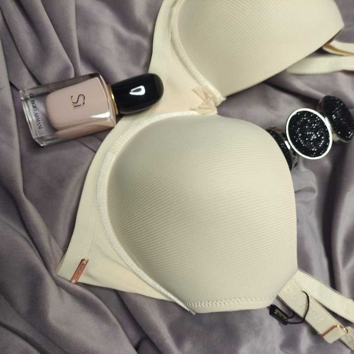 Biustonosz usztywniany Intimidao/85/90/95/100D pudrowo beż