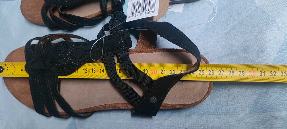 Nowe skórzane sandały damskie 40