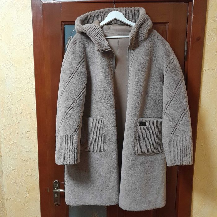 Дубленка женская с капюшоном двухсторонняя