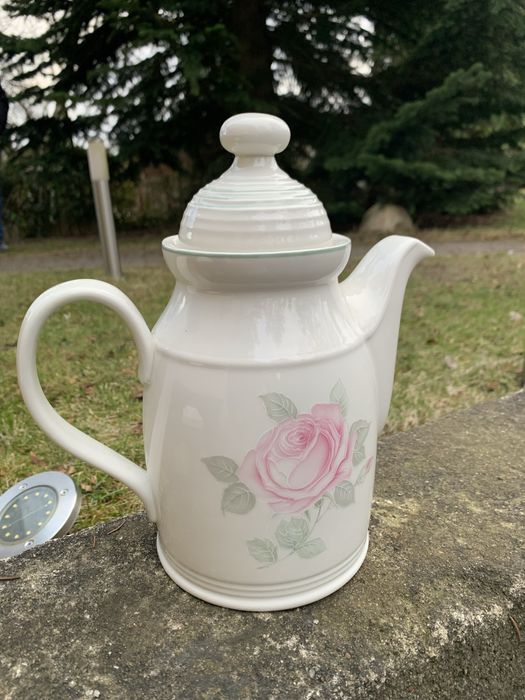 Porcelanowy czajnik do kawy herbaty